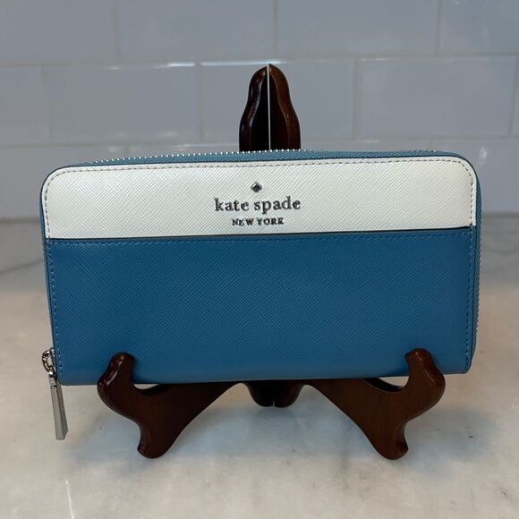kate spade Handbags - Kate Spade Wallet Leather Staci Blue White Colorblock Full Zip Continental